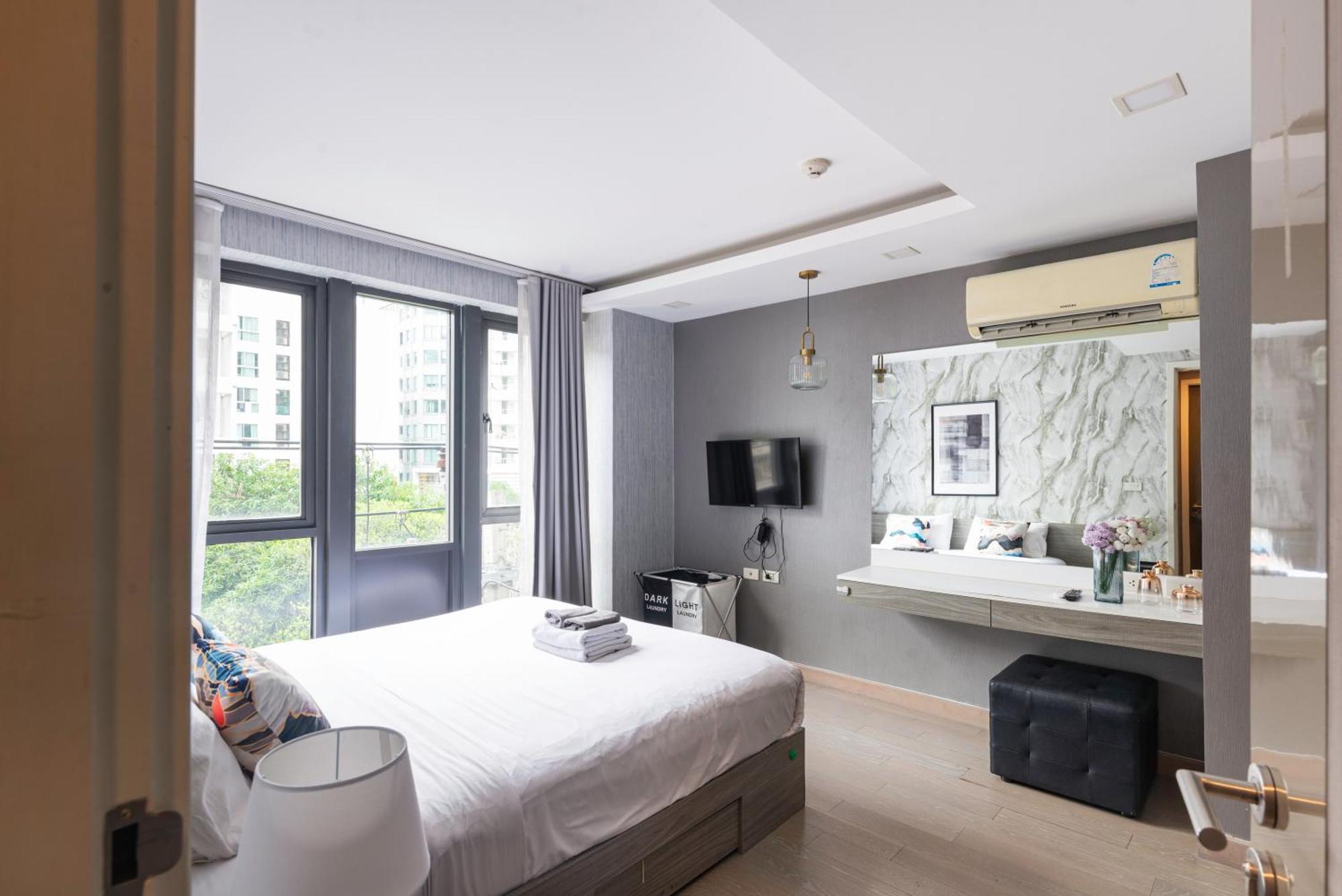 Dazzle Sukhumvit 7 By Lefoyer Apartment Bangkok Ngoại thất bức ảnh