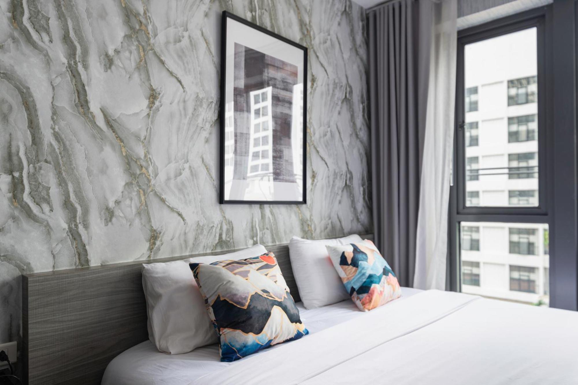 Dazzle Sukhumvit 7 By Lefoyer Apartment Bangkok Ngoại thất bức ảnh
